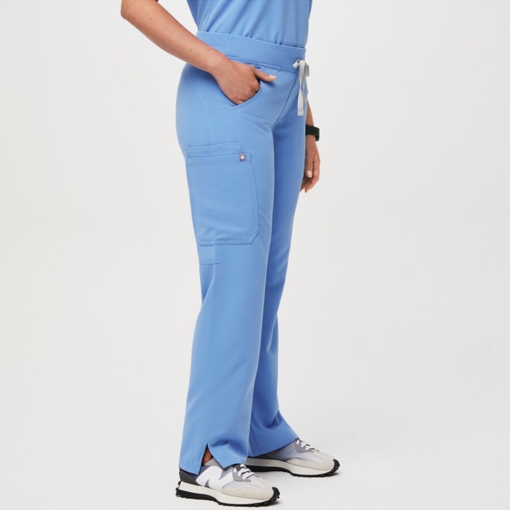 Figs Kade Cargo Scrub Pants